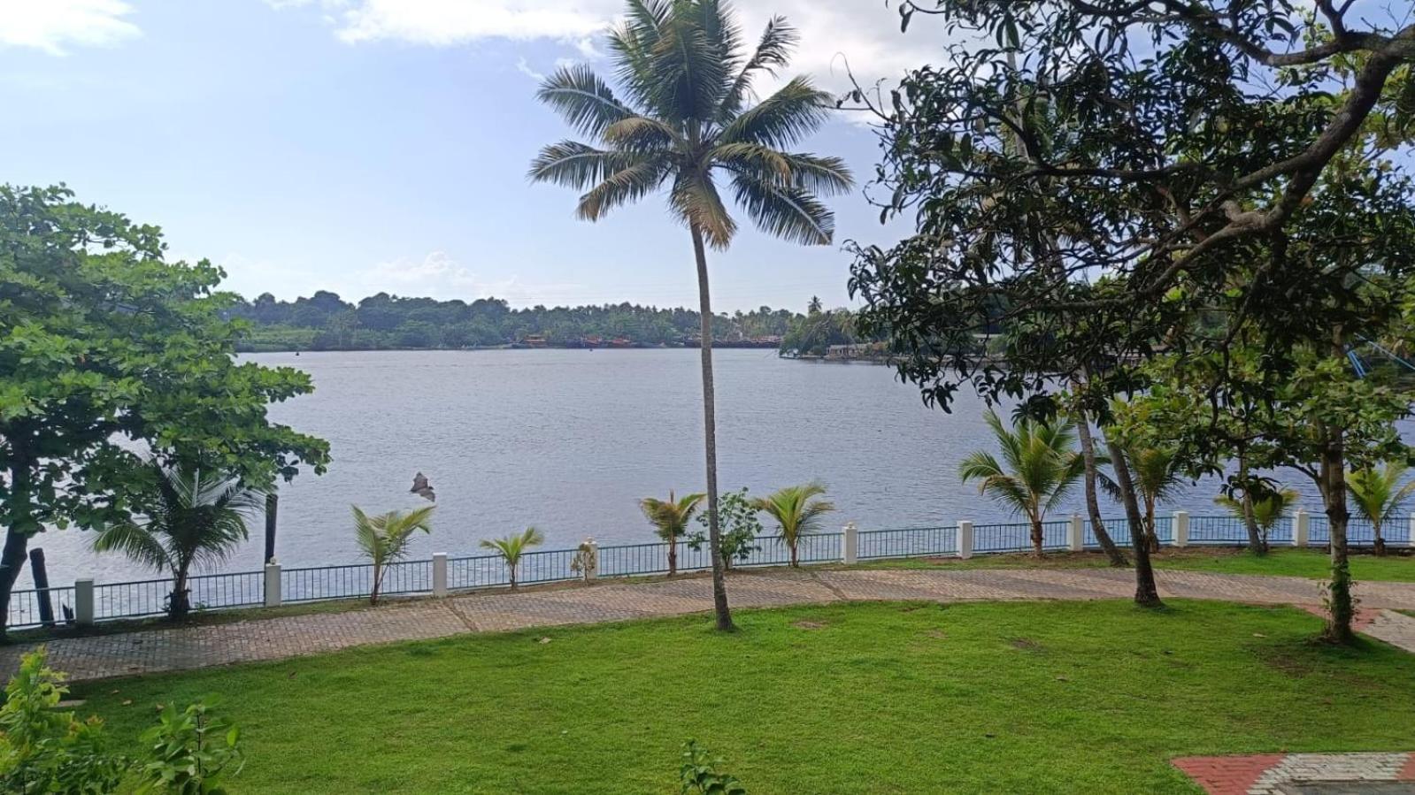 Ripples Backwater Resort, Kollam Exterior foto